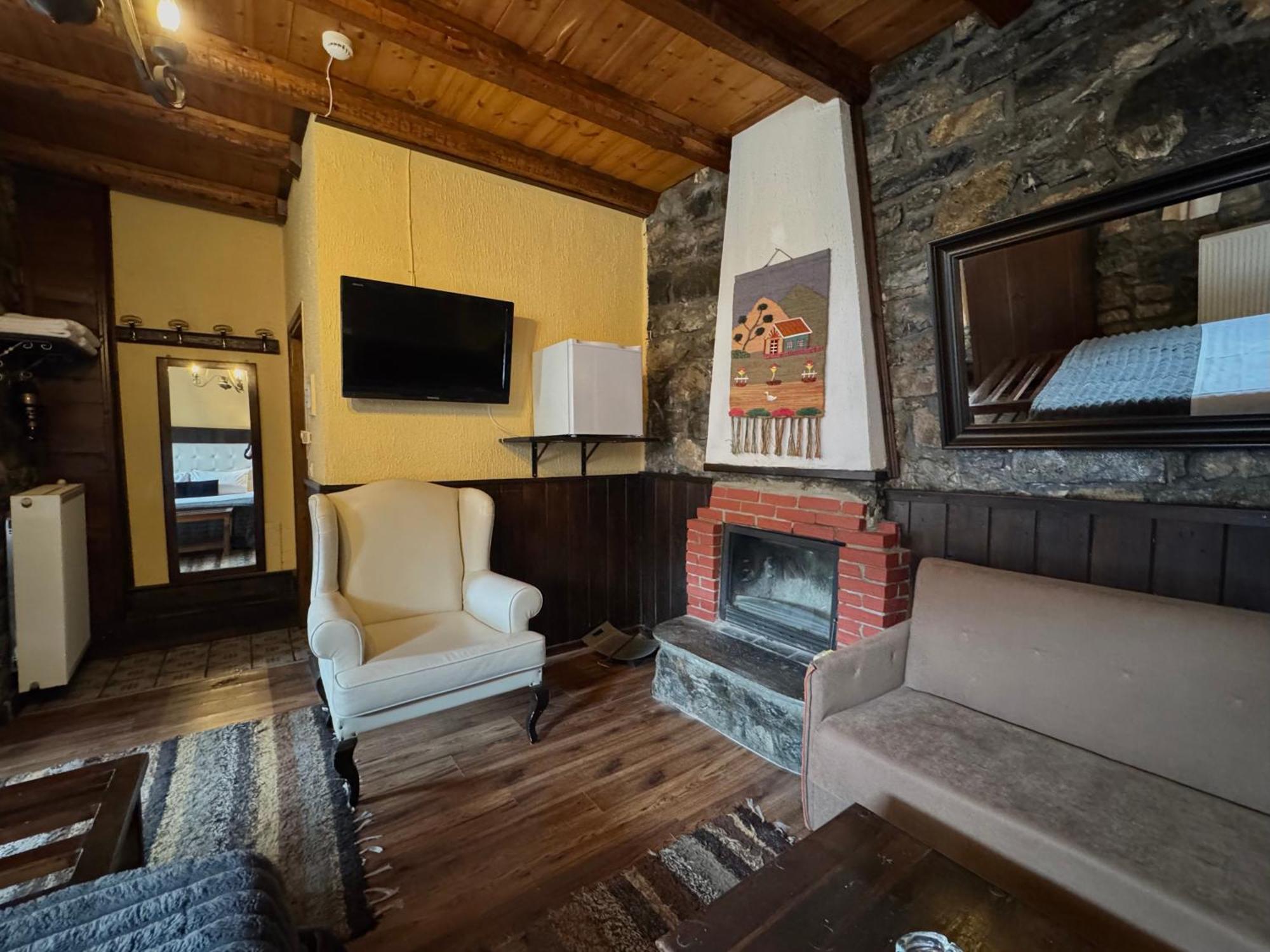 Chalet Asteras Tou Vorra Agios Athanasios  Exteriör bild